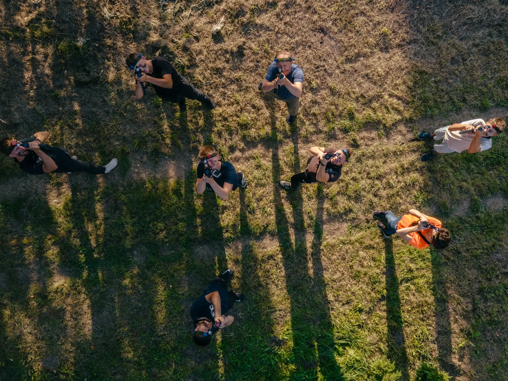 Paintball laserowy w terenie Maleniska, zdjęcie z uczestnikami